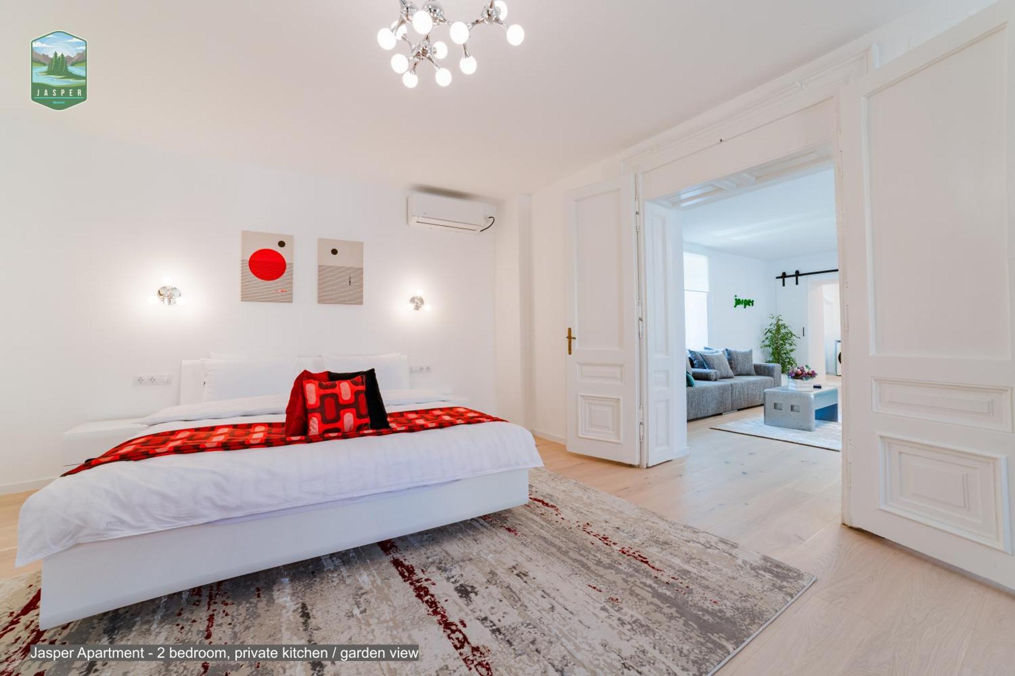 Sierra - Northstar Apartments Брашов Номер фото